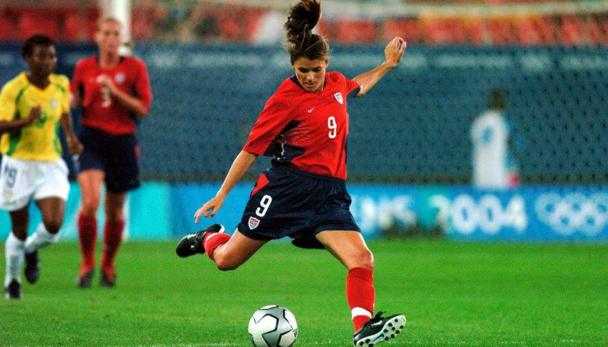 9 Fascinating Facts About Soccer Star Mia Hamm